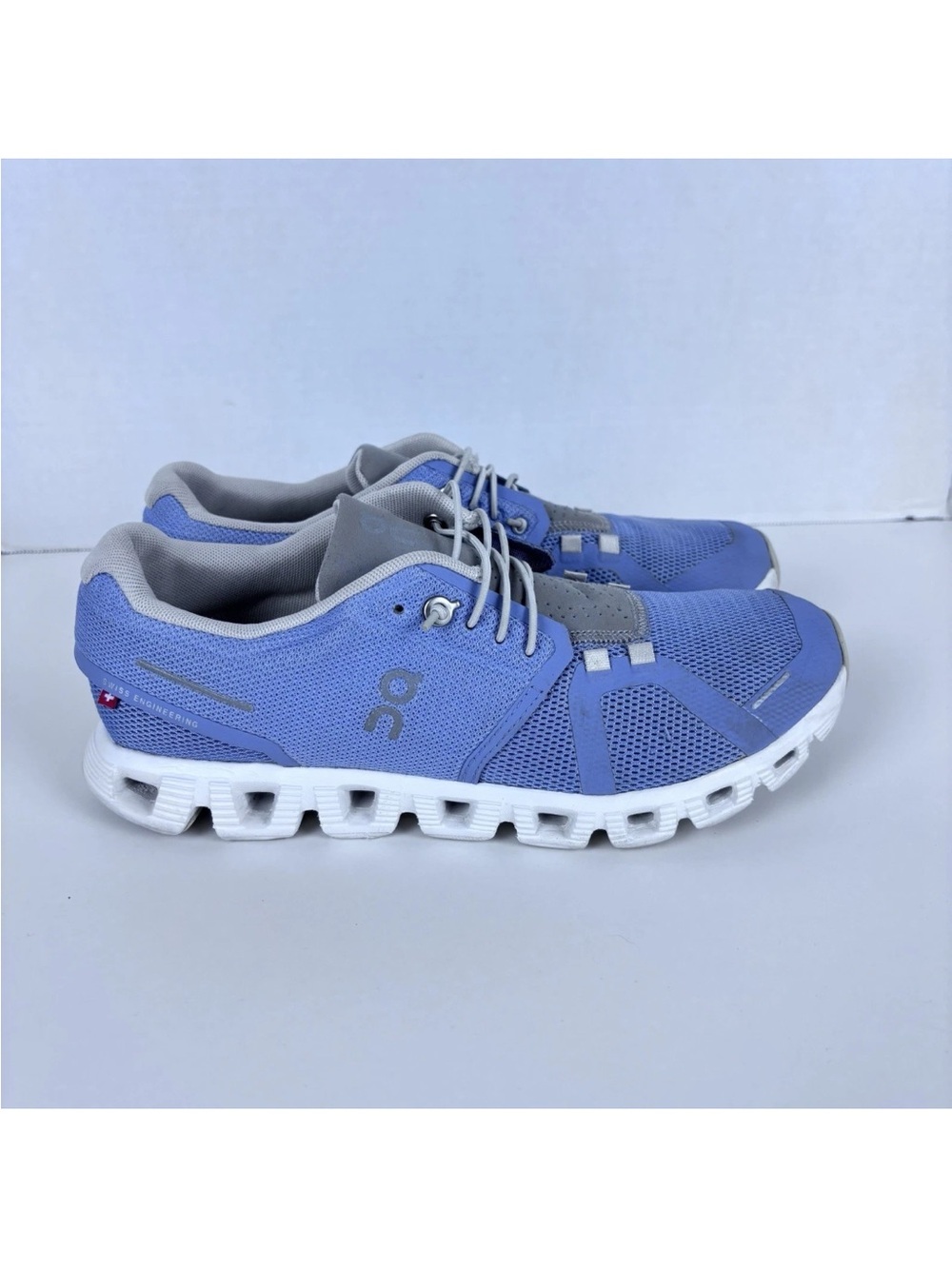 On Running Cloud 5 59.98371 Sneakers Womens Size 8.5 Nimbus Alloy Running Shoes